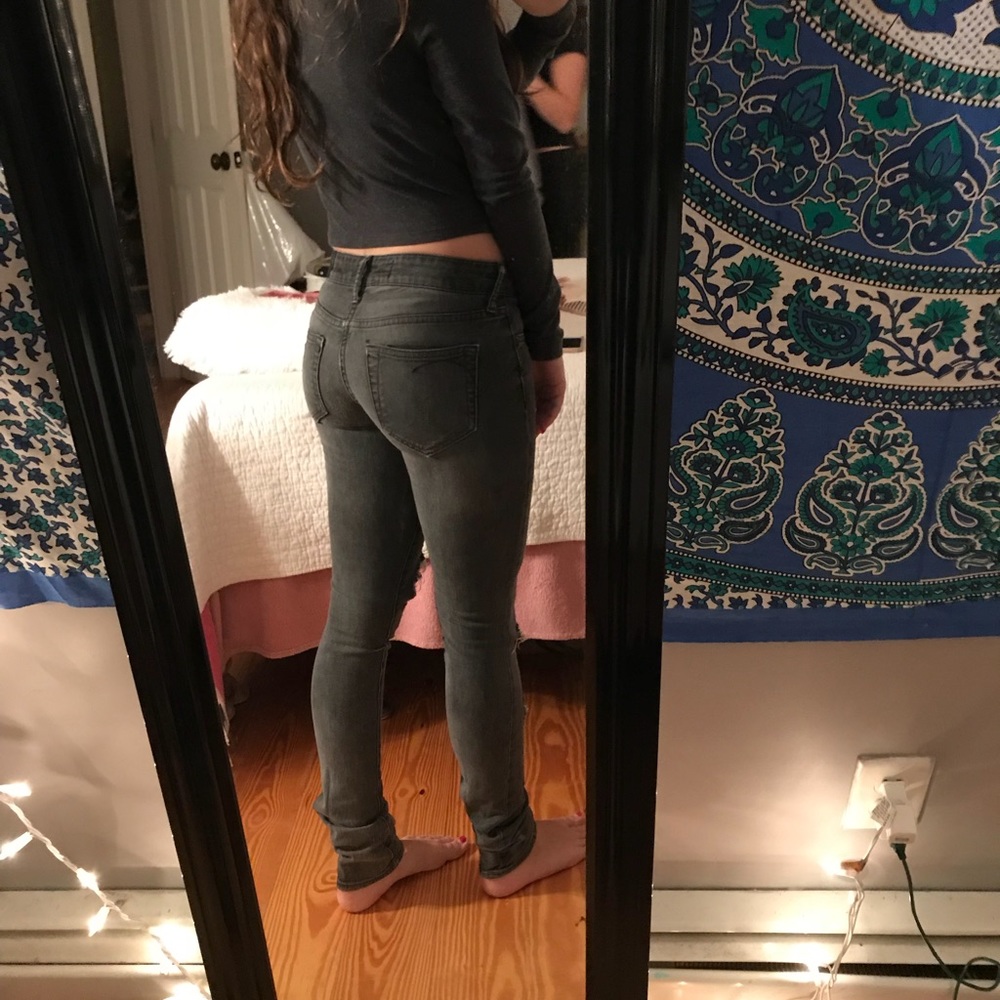 grey ripped jeans - Picture 2 of 3